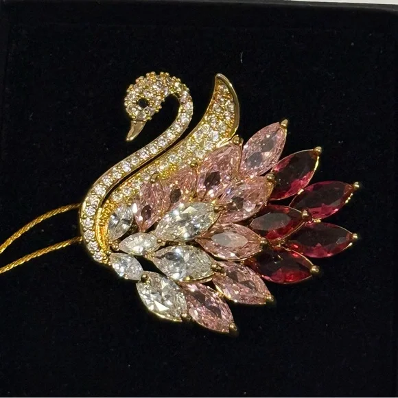 Elegant Adjustable Swan Ring with Pink and Gold Accents by Eyecandy - Picture 6 of 7